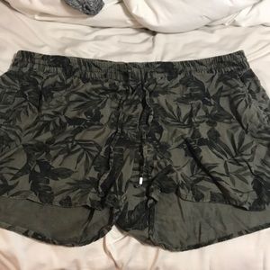 Tropical old navy shorts!
